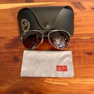 Ray-Ban Gold Aviator Sunglasses